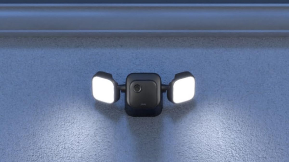 Blink Outdoor 4 Floodlight Camera