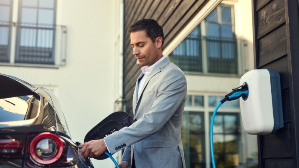 Discover Our Electric Car Rental For Your Business